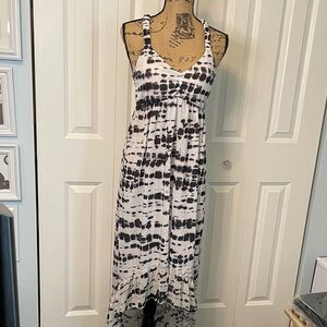 No Boundaries Black & White Tie-Dye High-Low Maxi Dress JUNIORS 7-9